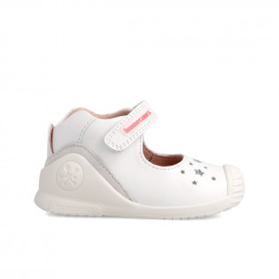 Leather shoes for baby girl...