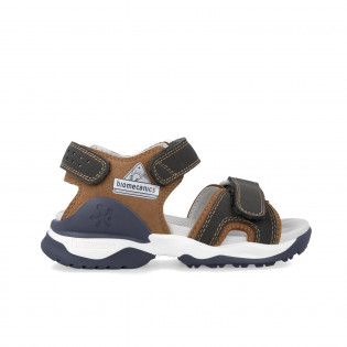 Trekking sandals for boy...