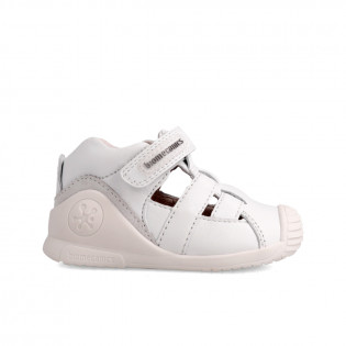 Leather sandals for baby...