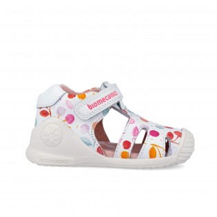 Sandalias para nina...