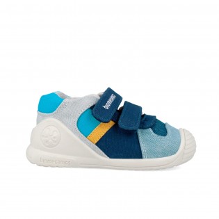 Zapatillas de lona azules...