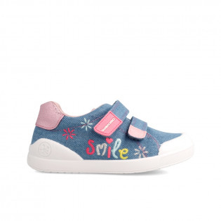 Canvas sneakers for girl...